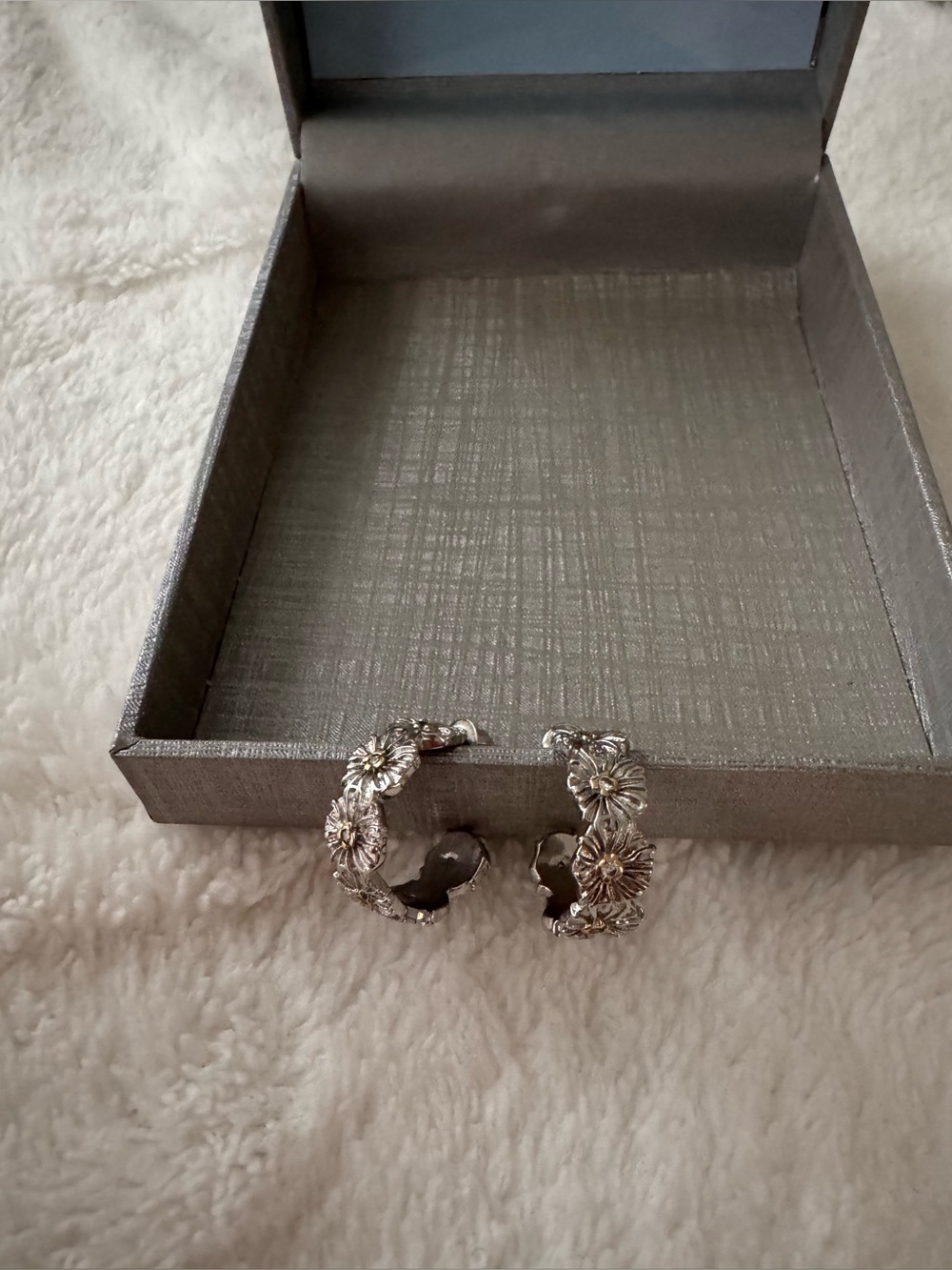 Daisy Hoop Earrings